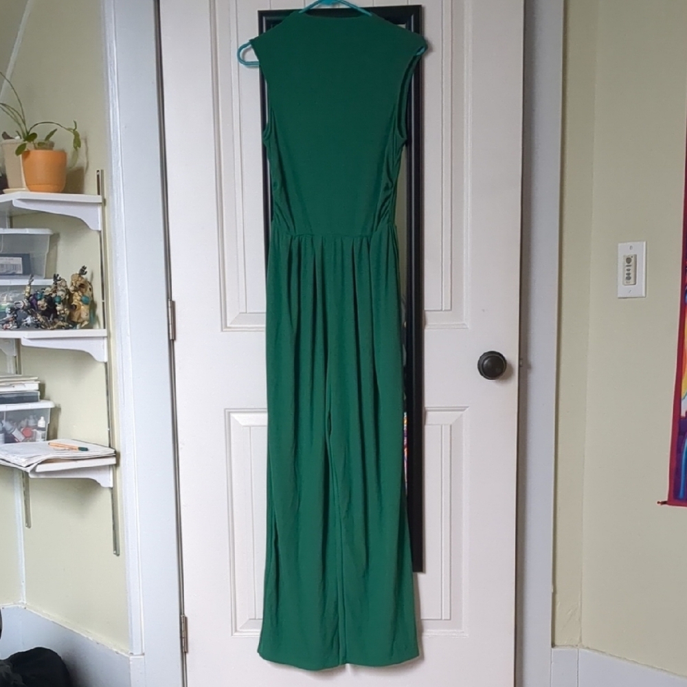 Sleeveless Green Jumpsuit